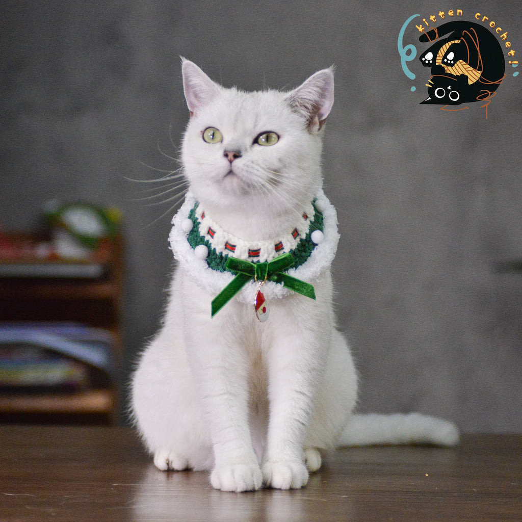 Festive Green Christmas Pet Collar with Santa Charm/Xmas Pet Outfit/Cat Christmas Costume/Pet Holiday Outfit/Festive Pet Accessories/Gift