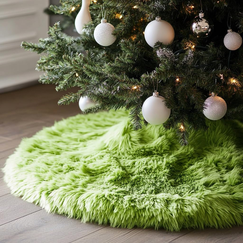 30 Inch Faux Fur Christmas Tree Skirt Green Plush Skirt for Merry Christmas Party Christmas Tree Decoration