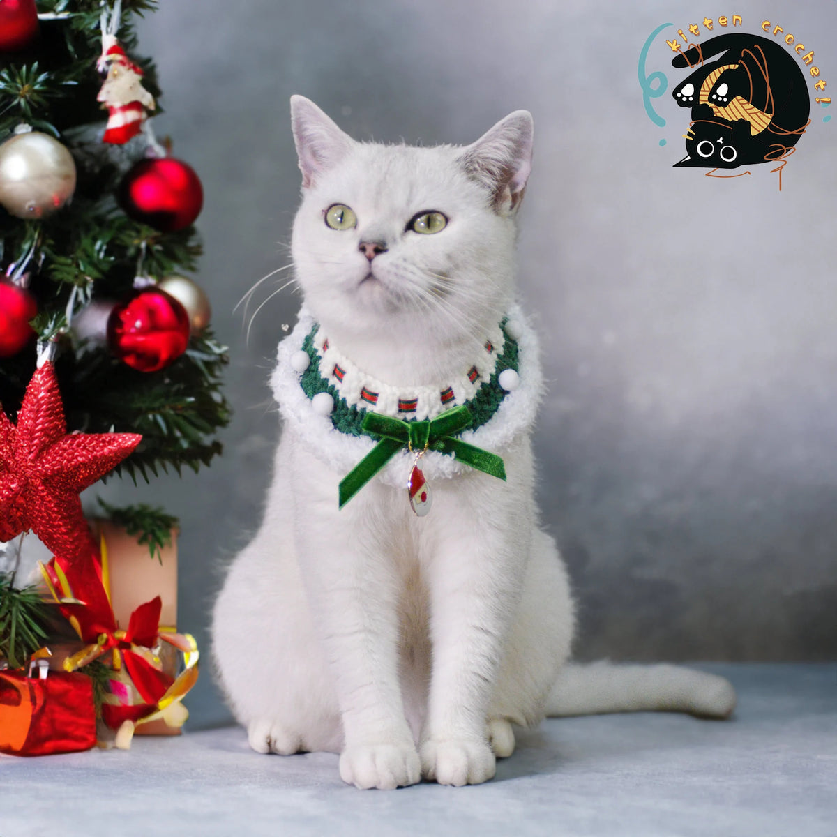Festive Green Christmas Pet Collar with Santa Charm/Xmas Pet Outfit/Cat Christmas Costume/Pet Holiday Outfit/Festive Pet Accessories/Gift